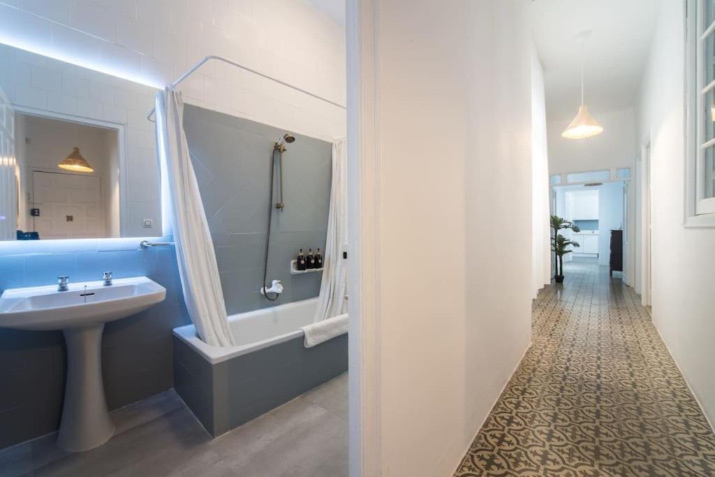Apartment Mosaic Giralda Sevilla Eksteriør billede